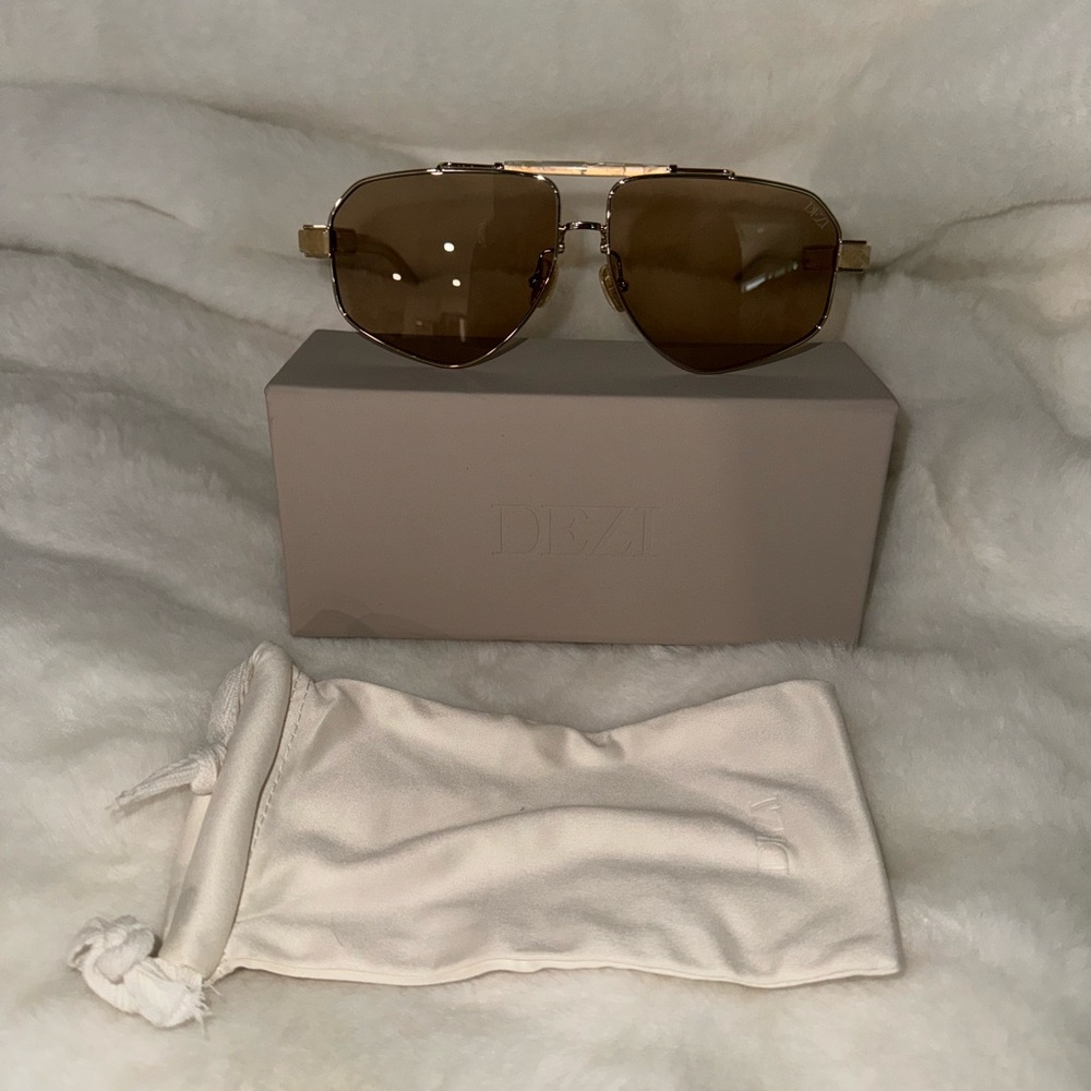 COPY - DEZI sunglasses “6ft”
